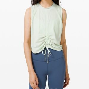 lululemon cinch me up front tank in springtime